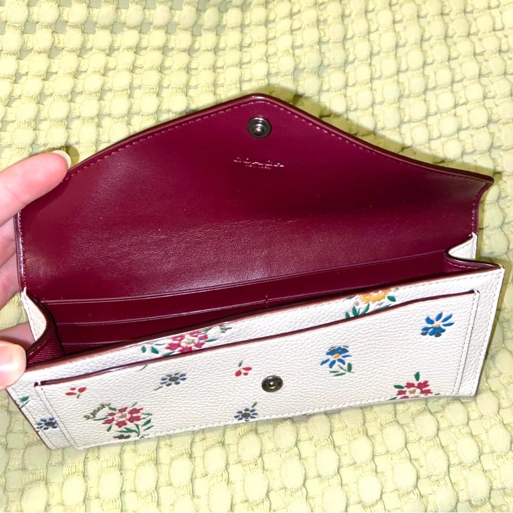 Coach Leather Wallet Cardholders In Cream Color With Floral Print - Picture 3 of 3